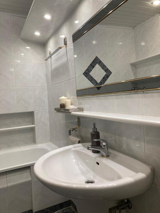 Apartament Centrum โควอบเซก ภายนอก รูปภาพ